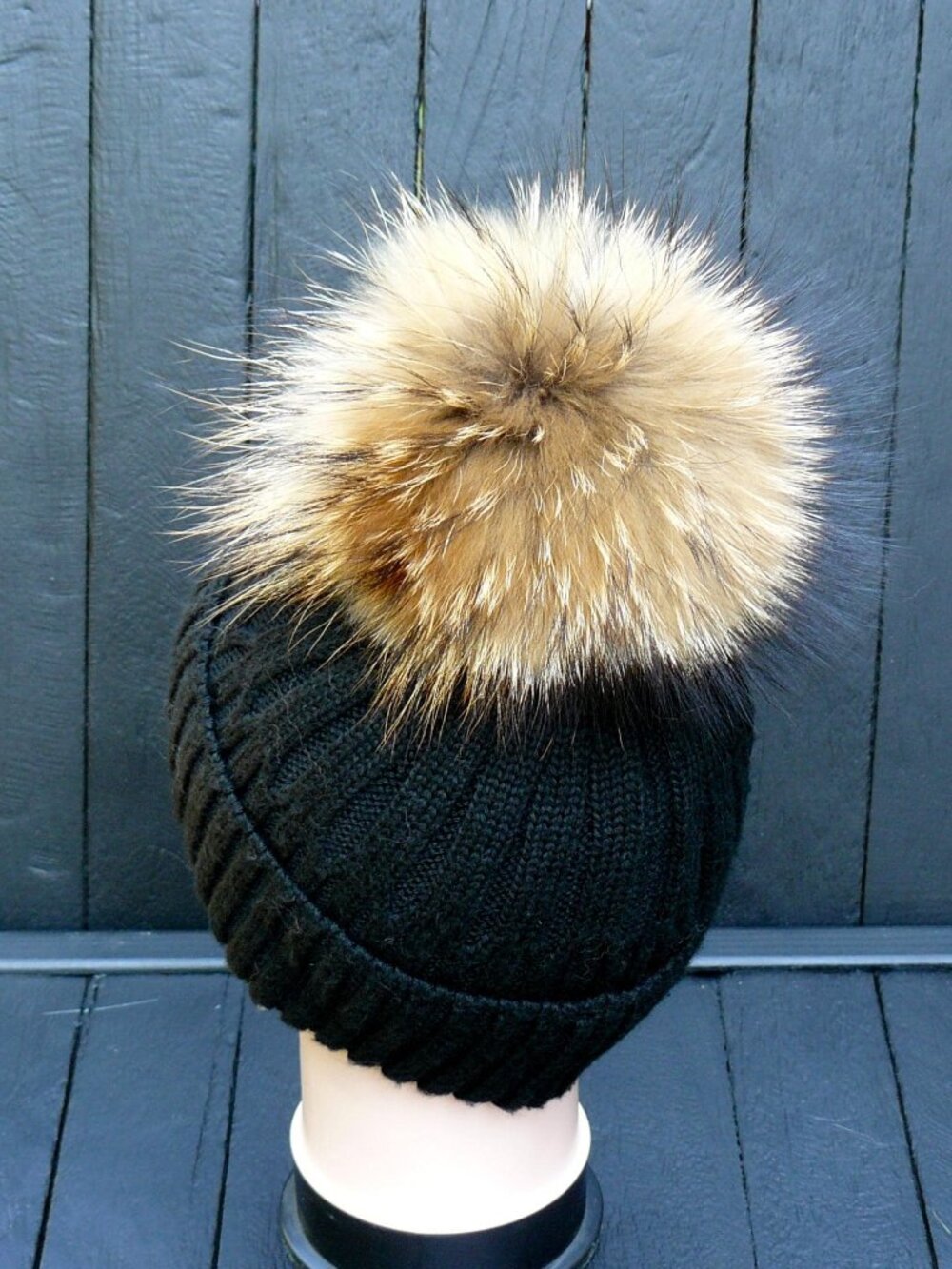 Large Natural Color Real Raccoon Fur Pompom with snap - Picture 5 of 6